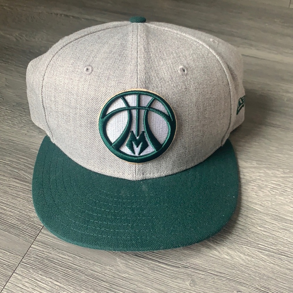 Milwaukee Bucks SnapBack
